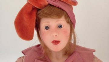 Photo du visage de la poupée Lili au chateau de Malou Ancelin pour Corolle