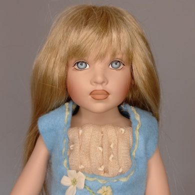 Photo du visage de la poupée Summer d'Helen Kish