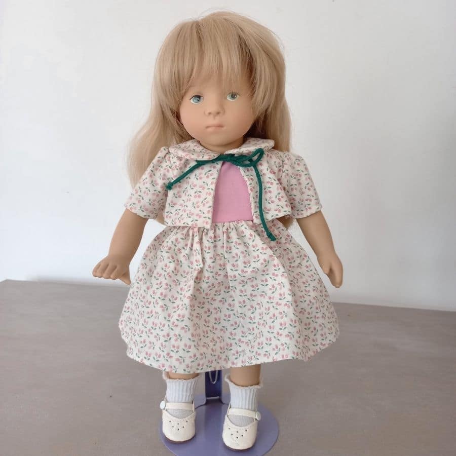 La poup?�e Aur?�lie de Sylvia Natterer : Les poup?�es de Sophie