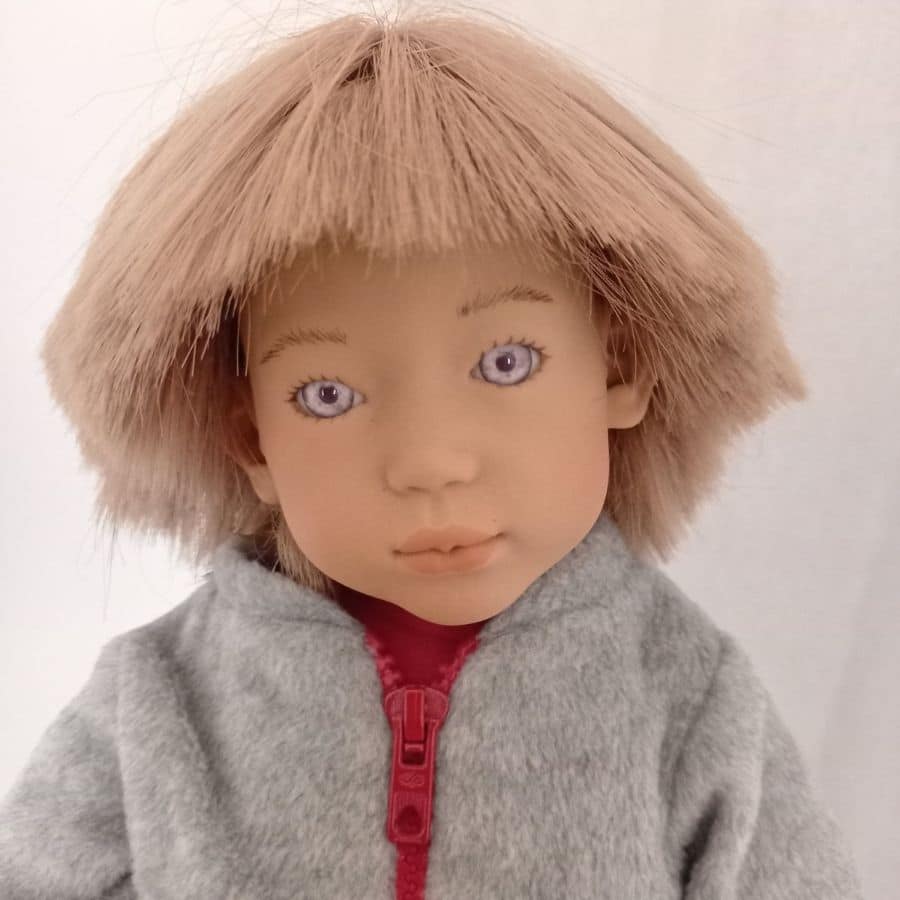 Photo du visage de la poupée Willi d'Annette Himsted