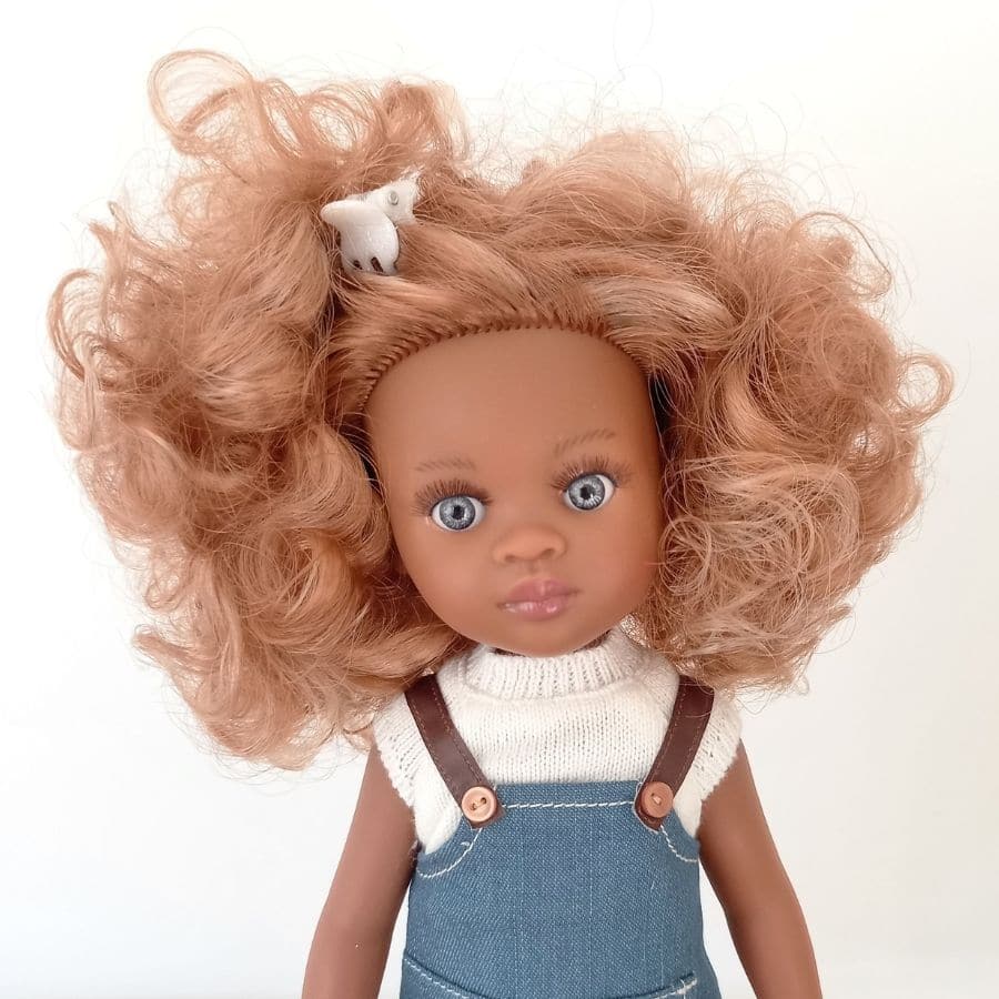 Photp du visage de la poupée Nora de Paola Reina