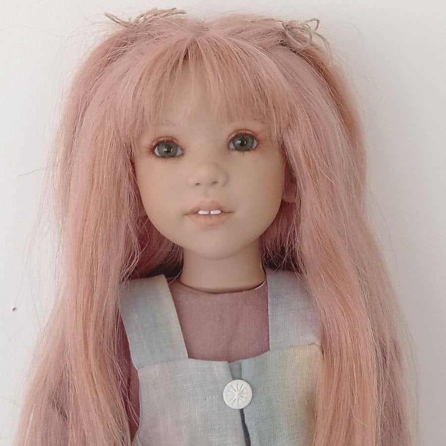 Photo du visage de la poupée Medi d'Annette Himstedt