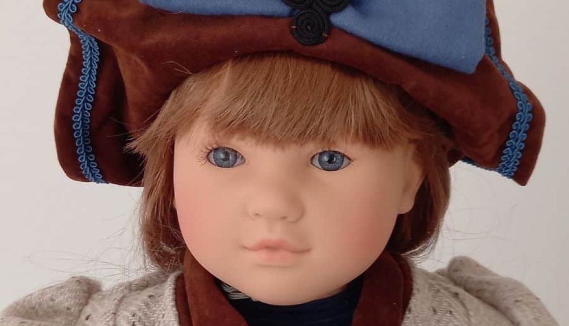 Poupée Corolle 'Bella' Cousin Grenat - Modèle Vintage 38cm - France - Occasion - Chiffon Et Vinyle - Réf. 33710