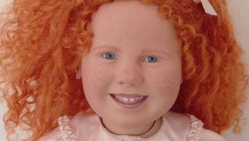 Photo du visage de la poupée Myrtille de Anne Mitrani pour Götz