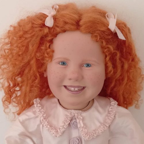 Photo du visage de la poupée Myrtille de Anne Mitrani pour Götz
