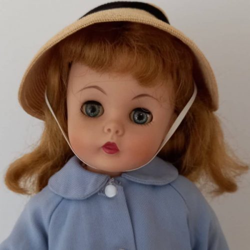Photo du visage de la poupée Kelly de Madame Alexander