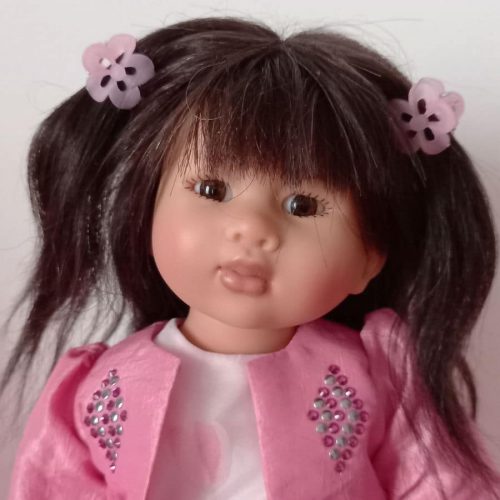 Photo du visage de la poupée Kimiko de Schildkrot