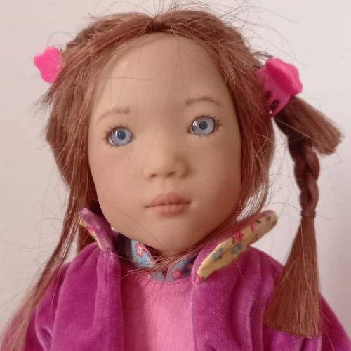Photo du visage de la poupée Kitti d'Annette Himstedt
