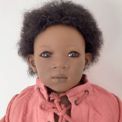 Photo du visage de la poupée Pemba d'Annette Himstedt