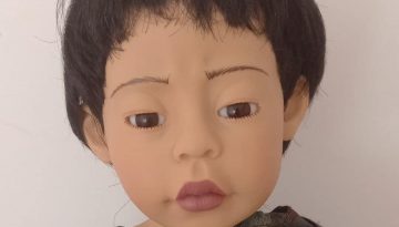 Photo du visage de la poupée Kim de Philip Heath pour Götz