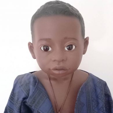 Photo du visage de la poupée Yoromong de Philip Heath