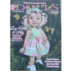 Photo de la couverture du magasine Dolls