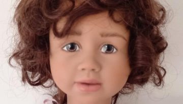 Photo du visage de la poupée Anna de Sigikid