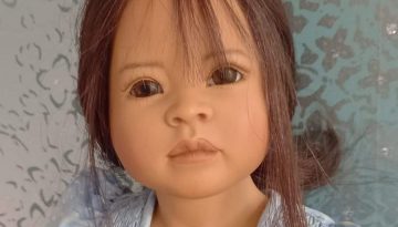 Photo du visage de la poupée Isabelle d'Heidi Plusczok