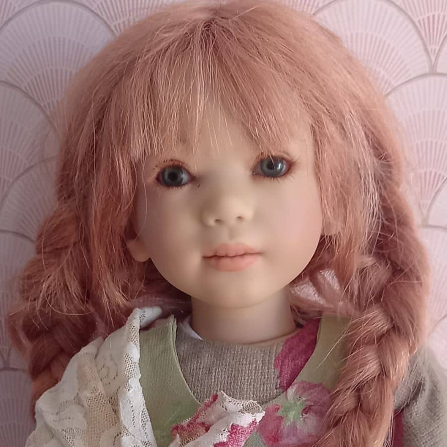 Photo du visage de Fibi d'Annette Himstedt