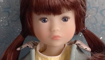 Photo du visage de la poupée Tracy de Ruby Red