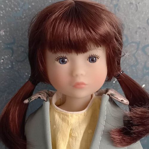 Photo du visage de la poupée Tracy de Ruby Red