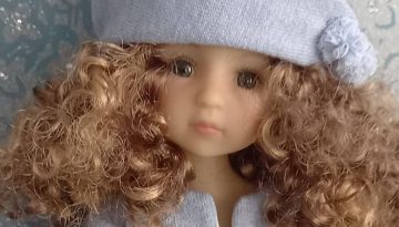 Photo du visage de la poupée Violette de Ruby Red