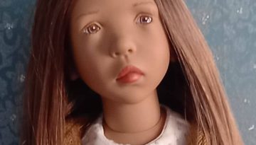 Photo du visage de la poupée Wiepke de Zwergnase