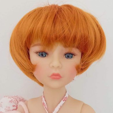 Photo du visage de la poupée Angela de Ruby Red