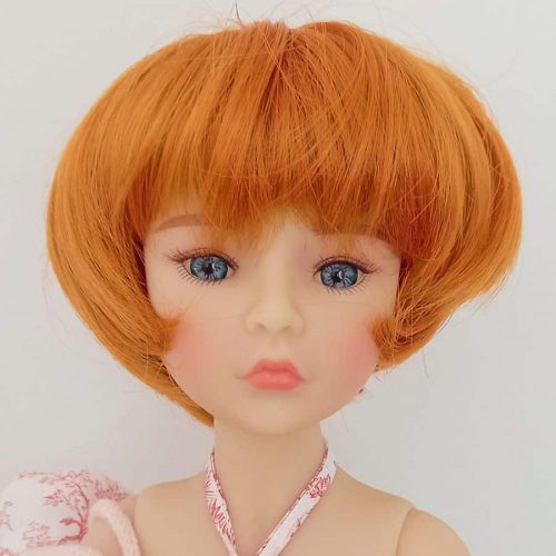 Photo du visage de la poupée Angela de Ruby Red
