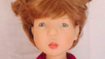 Photo du visage de la poupée Cassandre de Zwergnase